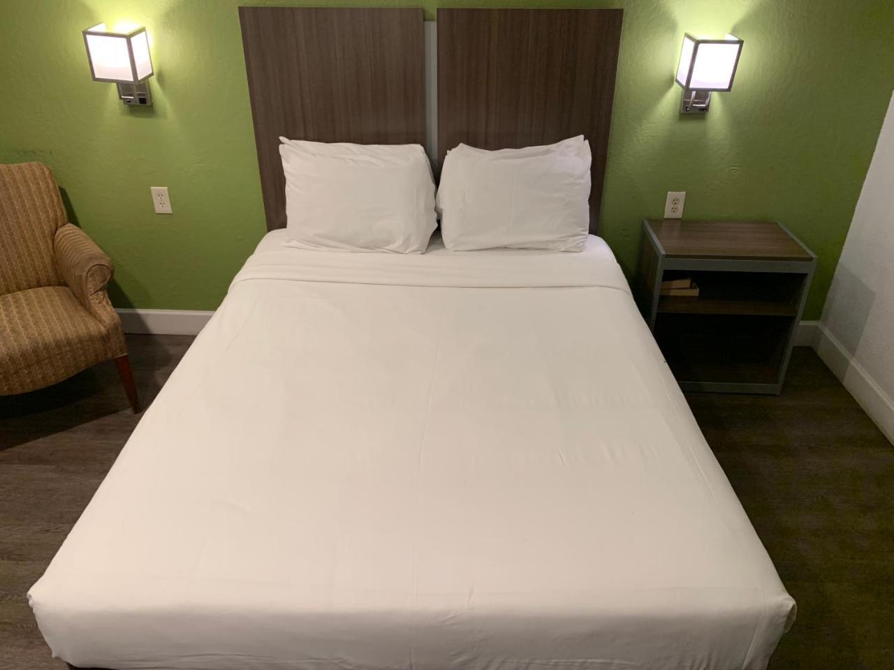 Gilroy Inn Экстерьер фото